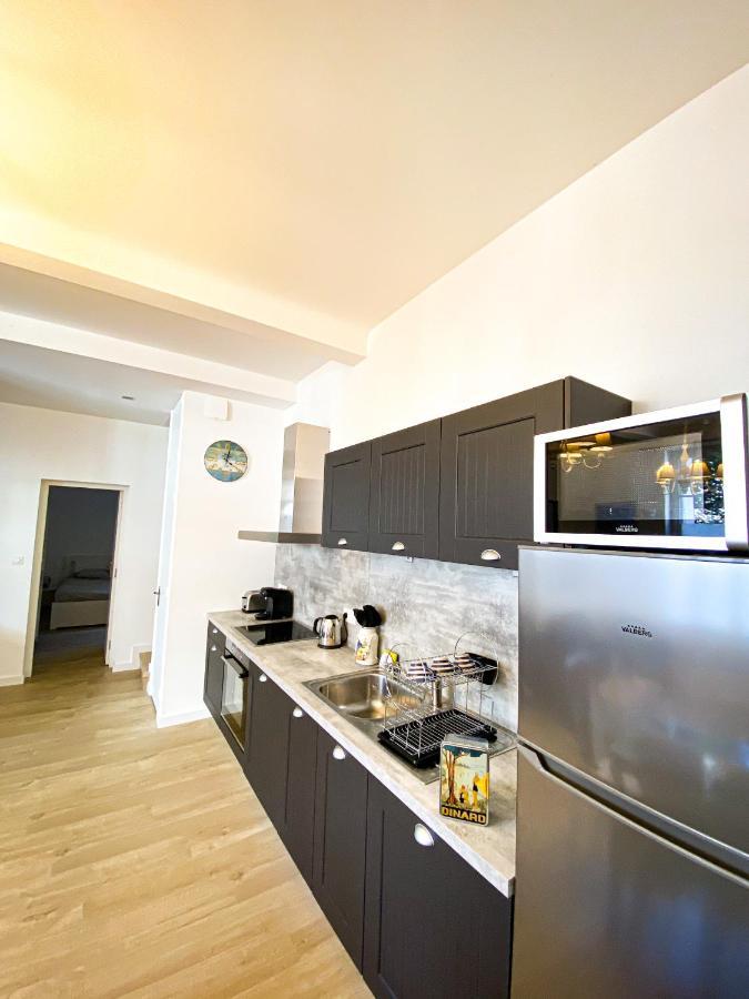 Apt Bord De Mer, Hypercentre Dinard, Parking Prive Екстериор снимка